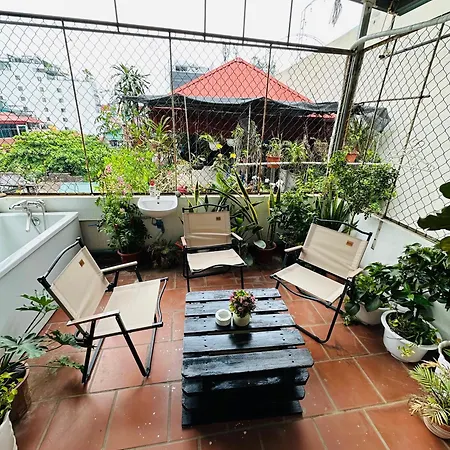 Old Quater/Modern Apt/Super Location